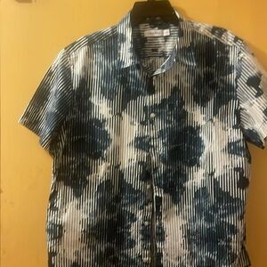 Calvin Klein blue white short sleeve button down shirt xl